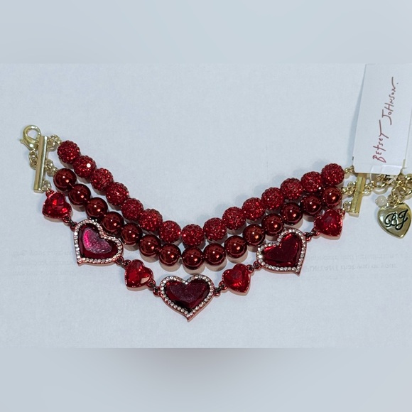 Betsey Johnson LOVE SPELL MULTI BRACELET RED - Picture 5 of 5